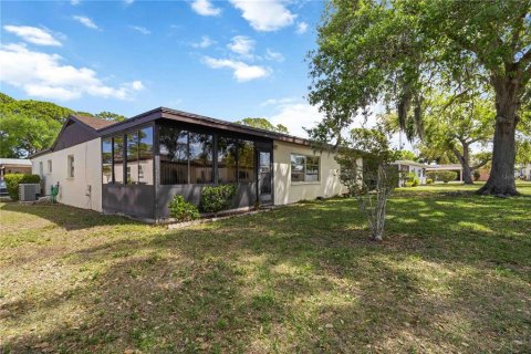 Condo in Sarasota, Florida, 2 bedrooms № 2109977 - photo 27