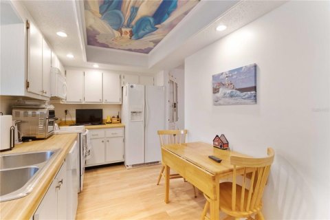 Condo in Sarasota, Florida, 2 bedrooms № 2109977 - photo 7