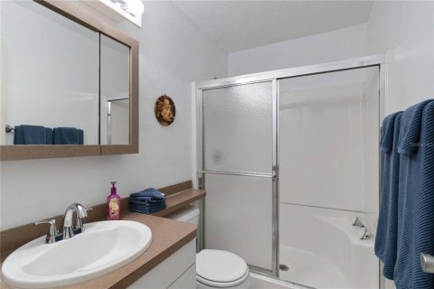 Condo in Sarasota, Florida, 2 bedrooms № 2109977 - photo 22