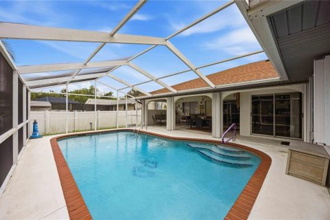 Villa ou maison à vendre à Port Charlotte, Floride: 3 chambres, 179.77 m2 № 2215609 - photo 2
