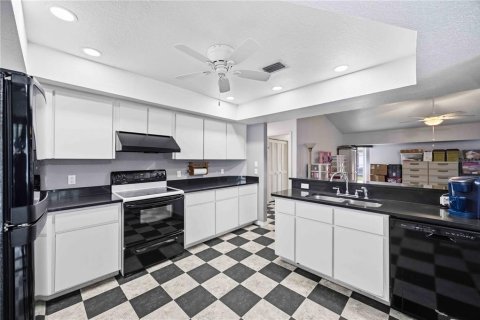 Villa ou maison à vendre à Port Charlotte, Floride: 3 chambres, 179.77 m2 № 2215609 - photo 18