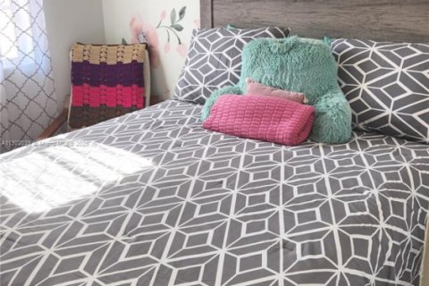 Casa en venta en Margate, Florida, 3 dormitorios, 206.43 m2 № 1975949 - foto 26