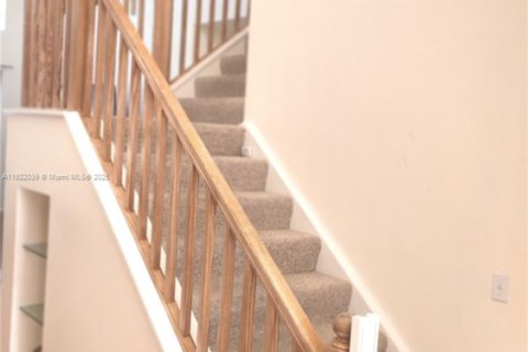 Casa en venta en Margate, Florida, 3 dormitorios, 206.43 m2 № 1975949 - foto 15