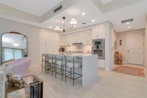 Condo in Tampa, Florida, 2 bedrooms  № 2114517 - photo 28