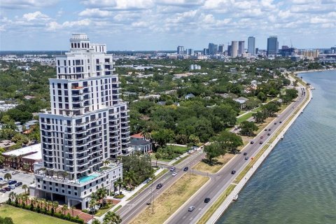 Condo in Tampa, Florida, 2 bedrooms  № 2114517 - photo 3