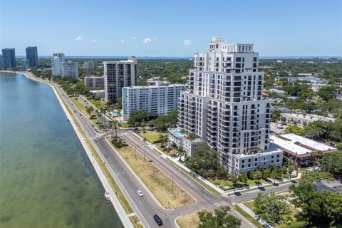 Condo in Tampa, Florida, 2 bedrooms  № 2114517 - photo 4