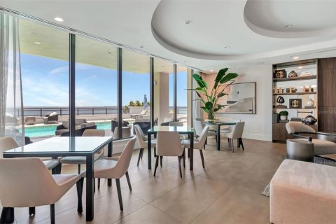 Condo in Tampa, Florida, 2 bedrooms  № 2114517 - photo 11