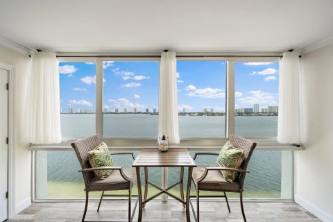 Copropriété à louer à Lake Park, Floride: 2 chambres, 126.63 m2 № 2085614 - photo 4