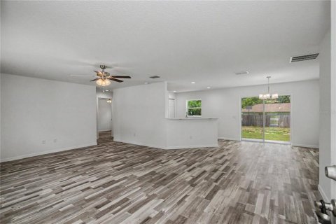 Casa en venta en Ocala, Florida, 3 dormitorios, 125.23 m2 № 2236938 - foto 5