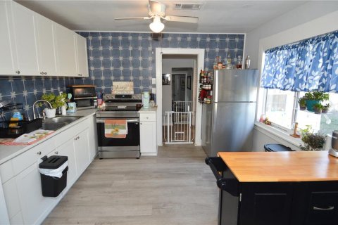 Villa ou maison à vendre à Saint Petersburg, Floride: 4 chambres, 99.22 m2 № 2091837 - photo 5