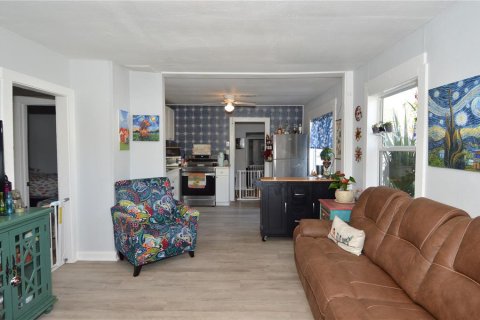 Villa ou maison à vendre à Saint Petersburg, Floride: 4 chambres, 99.22 m2 № 2091837 - photo 8