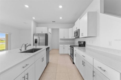 Adosado en alquiler en San Antonio, Florida, 3 dormitorios, 215.44 m2 № 2287470 - foto 5