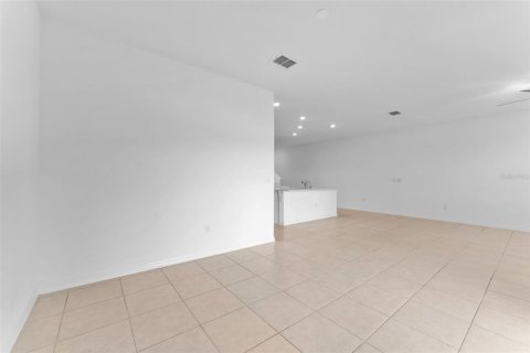 Adosado en alquiler en San Antonio, Florida, 3 dormitorios, 215.44 m2 № 2287470 - foto 12