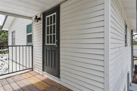 Casa en venta en Tampa, Florida, 6 dormitorios, 310.67 m2 № 1690068 - foto 20