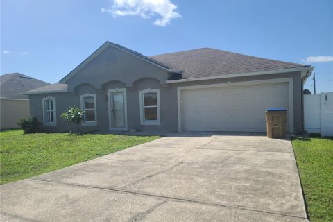 Villa ou maison à Kissimmee, Floride 3 chambres, 148.64 m2 № 2313213