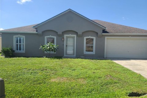 Villa ou maison à vendre à Kissimmee, Floride: 3 chambres, 148.64 m2 № 2313213 - photo 3