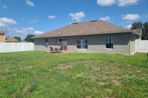 Villa ou maison à vendre à Kissimmee, Floride: 3 chambres, 148.64 m2 № 2313213 - photo 15