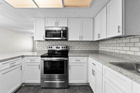Propiedad comercial en venta en Lakeland, Florida, 4 dormitorios, 197.32 m2 № 1637708 - foto 10