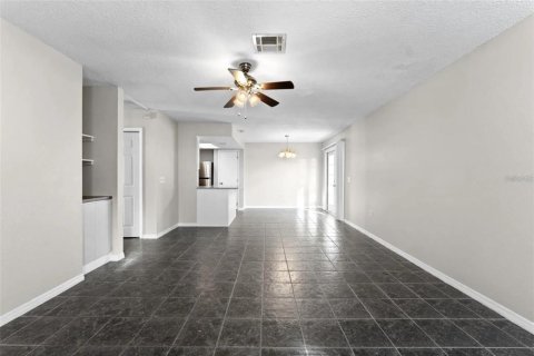 Propiedad comercial en venta en Lakeland, Florida, 4 dormitorios, 197.32 m2 № 1637708 - foto 5