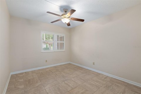 Condo in Daytona Beach, Florida, 2 bedrooms  № 2379236 - photo 14