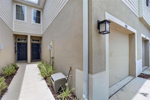 Touwnhouse à vendre à Holiday, Floride: 3 chambres, 134.15 m2 № 2239712 - photo 8