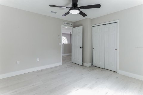 House in Palm Coast, Florida 5 bedrooms, 272.02 sq.m. № 1545489 - photo 23
