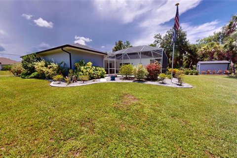 House in Port Charlotte, Florida 3 bedrooms, 166.2 sq.m. № 1845234 - photo 4