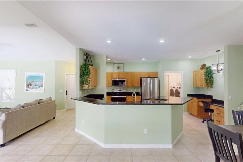 House in Port Charlotte, Florida 3 bedrooms, 166.2 sq.m. № 1845234 - photo 13