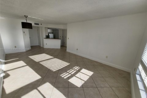 Copropriété à louer à Miami, Floride: 1 chambre, 69.68 m2 № 1774343 - photo 5