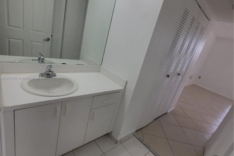 Copropriété à louer à Miami, Floride: 1 chambre, 69.68 m2 № 1774343 - photo 10