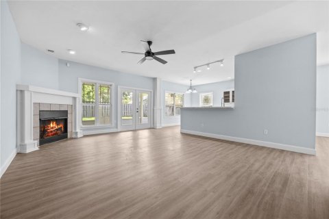 House in Gainesville, Florida 5 bedrooms, 284.93 sq.m. № 1837658 - photo 12