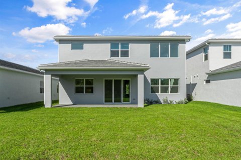 House in Port St. Lucie, Florida 4 bedrooms, 269.42 sq.m. № 2172045 - photo 16