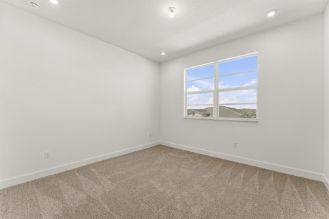 House in Port St. Lucie, Florida 4 bedrooms, 269.42 sq.m. № 2172045 - photo 12