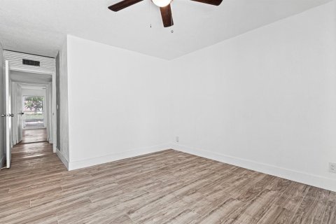 Casa en venta en Tamarac, Florida, 3 dormitorios, 172.8 m2 № 2147104 - foto 17