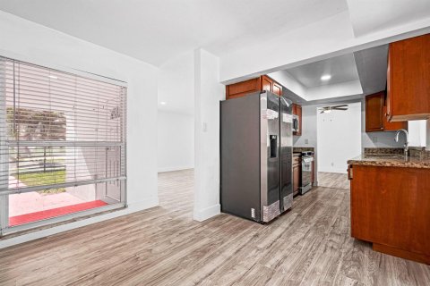 Casa en venta en Tamarac, Florida, 3 dormitorios, 172.8 m2 № 2147104 - foto 10