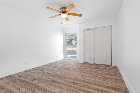 Casa en venta en Tamarac, Florida, 3 dormitorios, 172.8 m2 № 2147104 - foto 20