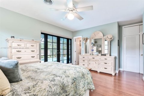 House in Pinecrest, Florida 4 bedrooms, 251.02 sq.m. № 1412082 - photo 6