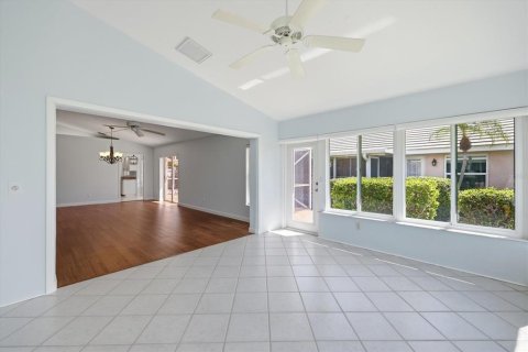 Villa ou maison à vendre à Venice, Floride: 2 chambres, 161.19 m2 № 2426866 - photo 18
