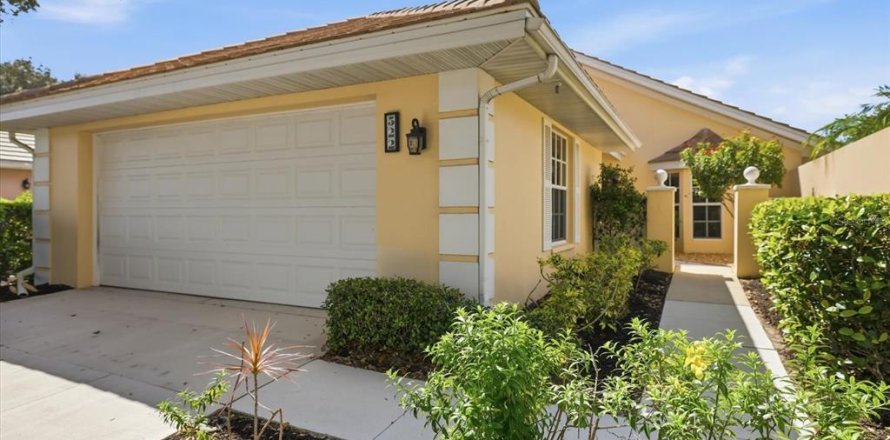 Villa ou maison à Venice, Floride 2 chambres, 161.19 m2 № 2426866