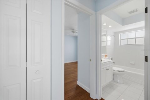 Villa ou maison à vendre à Venice, Floride: 2 chambres, 161.19 m2 № 2426866 - photo 21