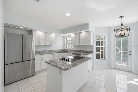 Villa ou maison à vendre à Venice, Floride: 2 chambres, 161.19 m2 № 2426866 - photo 4