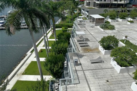 Купить кондоминиум в Майами, Флорида 3 спальни, 173.63м2, № 1968415 - фото 20