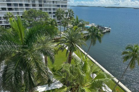 Купить кондоминиум в Майами, Флорида 3 спальни, 173.63м2, № 1968415 - фото 16