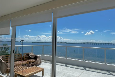 Купить кондоминиум в Майами, Флорида 3 спальни, 173.63м2, № 1968415 - фото 2