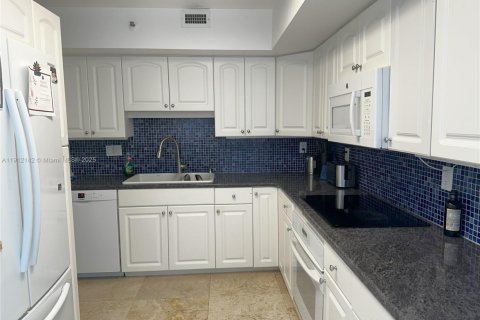 Купить кондоминиум в Майами, Флорида 3 спальни, 173.63м2, № 1968415 - фото 27