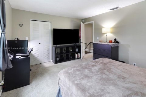 Condo in Coral Springs, Florida, 2 bedrooms  № 1443691 - photo 18