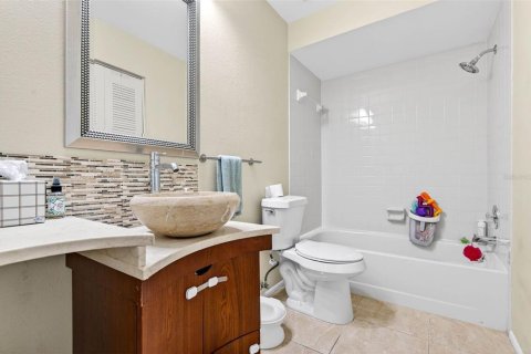 Copropriété à vendre à Palm Harbor, Floride: 2 chambres, 87.89 m2 № 2205323 - photo 13
