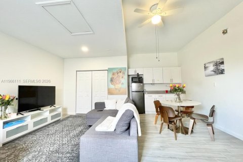 Appartement à louer à Miami, Floride: 1 chambre, 65.03 m2 № 2027894 - photo 5