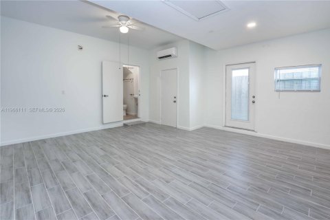 Appartement à louer à Miami, Floride: 1 chambre, 65.03 m2 № 2027894 - photo 11
