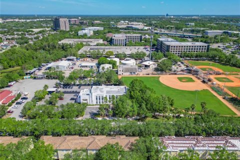 Condominio en venta en Maitland, Florida, 3 dormitorios, 147.06 m2 № 1625481 - foto 1